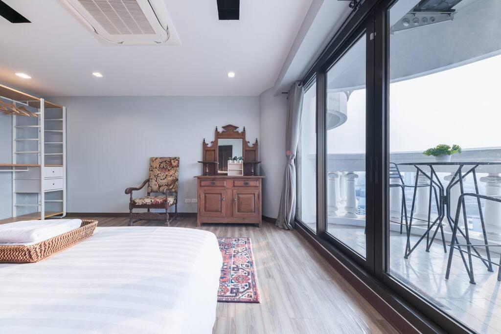 Central Bangkok, 5 Stars River View & Characteristic Decor Extérieur photo