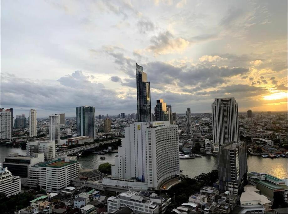 Central Bangkok, 5 Stars River View & Characteristic Decor Extérieur photo